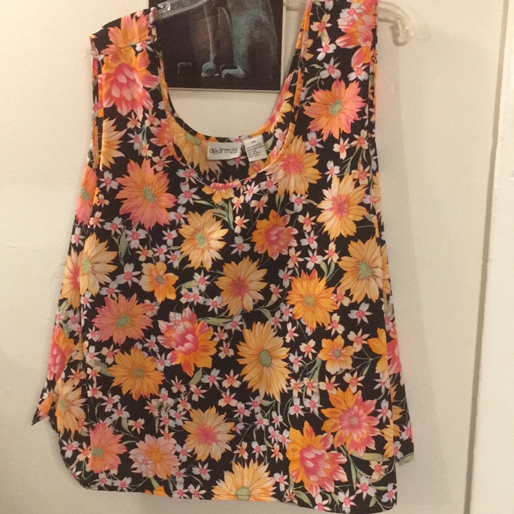 Apparenza Floral Tank Top
